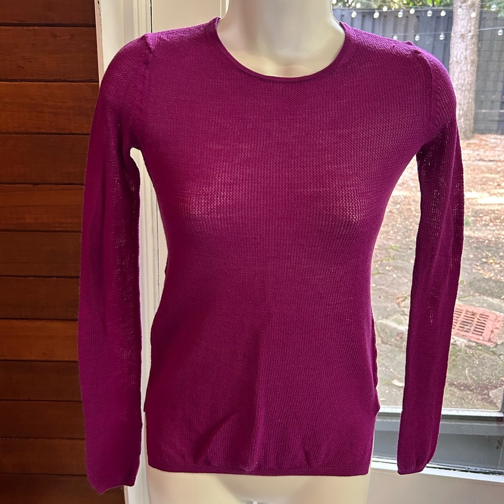 Small dark fuchsia crew neck sweater from Theory